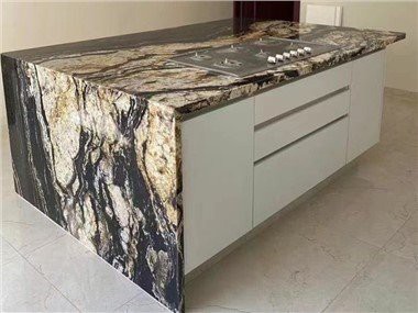 Πάγκοι από Μαύρο Γρανίτη Magma