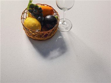 Πάγκοι από λευκό πλατίνα χαλαζία
