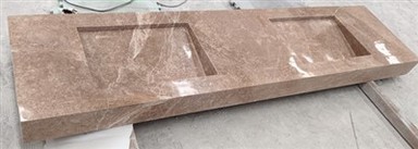 Μασίφ μαρμάρινο νεσεσέρ